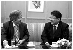 写真：大園さんと樋之津さん