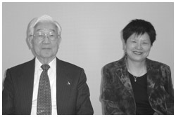 「がんの子供を守る会」理事長の垣水孝一さんと理事の近藤博子さん