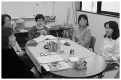 写真:スタッフミーティング