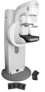 写真：富士フイルムで開発されたデジタルフラットパネルを搭載した最新乳房X線撮影装置