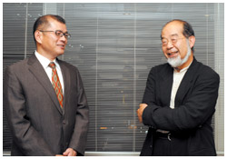 写真:久坂部羊さんと鎌田實さん