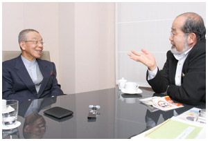 吉野槇一さんと鎌田實さん