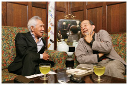 写真:藤村さんと鎌田さん