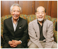 写真:藤村さんと鎌田さん