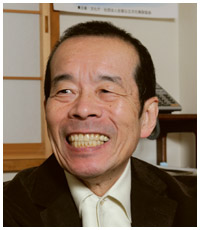 写真：木久蔵さん自慢のきれいな歯