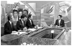 写真:NHK「日曜討論」に各党を代表して出演中