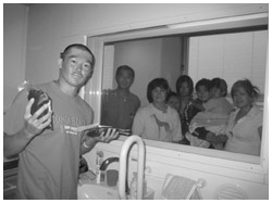 写真:移植直前の記念撮影