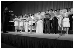 写真：NPO法人キャンサーリボンズの発足式に特別出演するスタコンメンバー