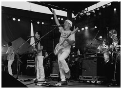 写真:加山雄三さんが企画した「第4回フィールド音楽祭」に参加