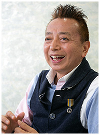 鳥塚しげきさん