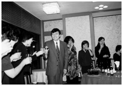 写真:淀川キリスト教病院の退職を記念して開かれたパーティー