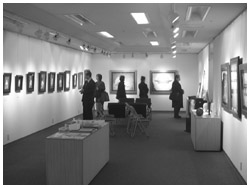 写真:胃がんになって初めて開��た2006年の個展
