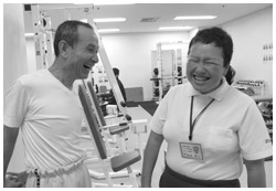 写真:ファインプラザ利用客と