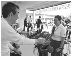 写真:ファインプラザ利用客と