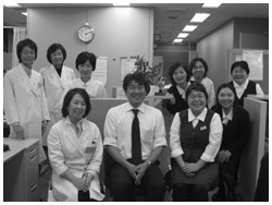 写真:職場の上司や同僚の皆さん