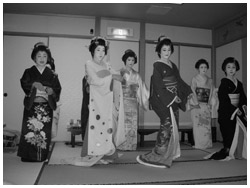 写真:08年10月に行われたまつ乃家大宴会