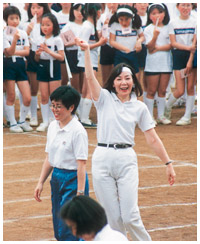 写真:はつらつとしたママぶり