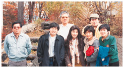写真:草津の別荘の前で
